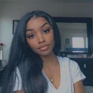 Meet your Posher, Janae